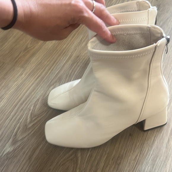 Faux Leather Cream Boots- Perfect for Fall 🍂🍁 - Picture 6 of 7